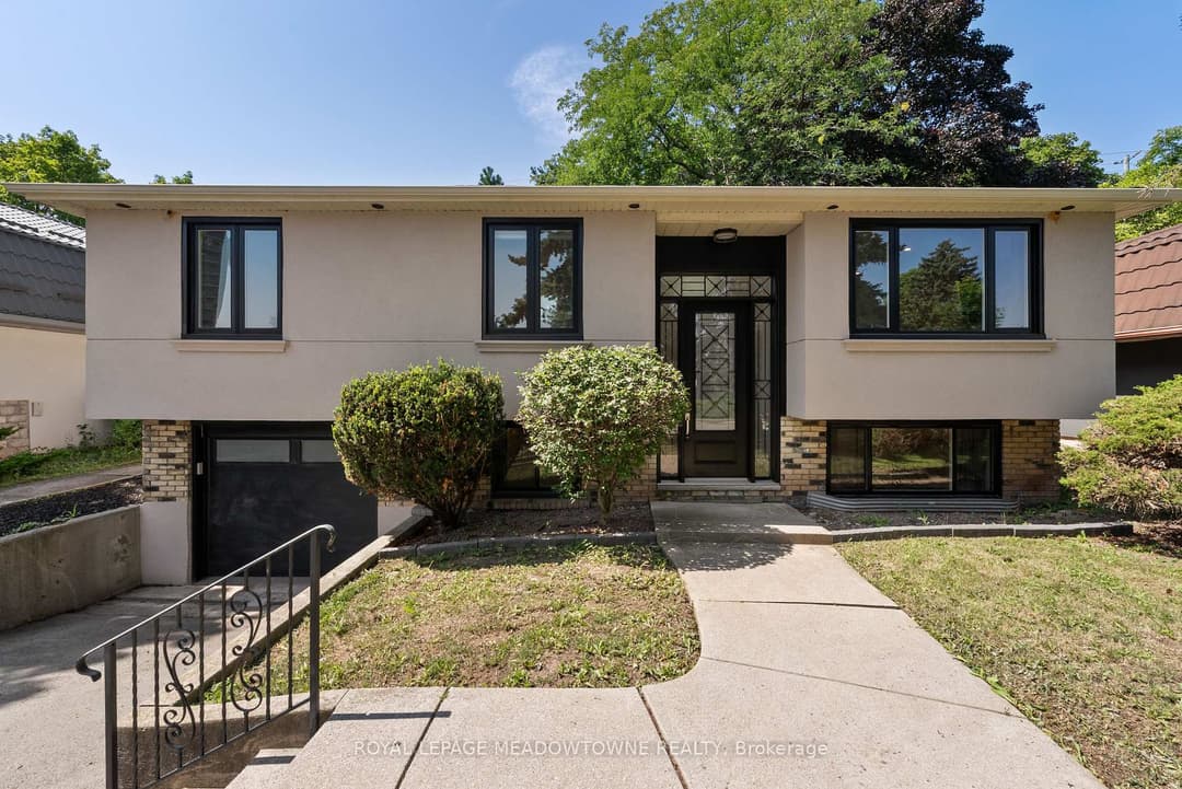 1268 Forest Hill, Oakville
