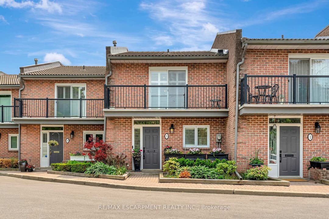 2136 Old Lakeshore Road Unit 3, Burlington