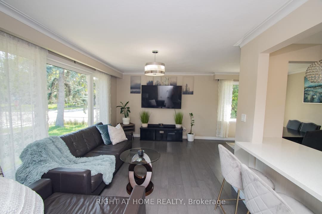 65 Bridgenorth Crescent, Etobicoke (West Mall / Rexdale)