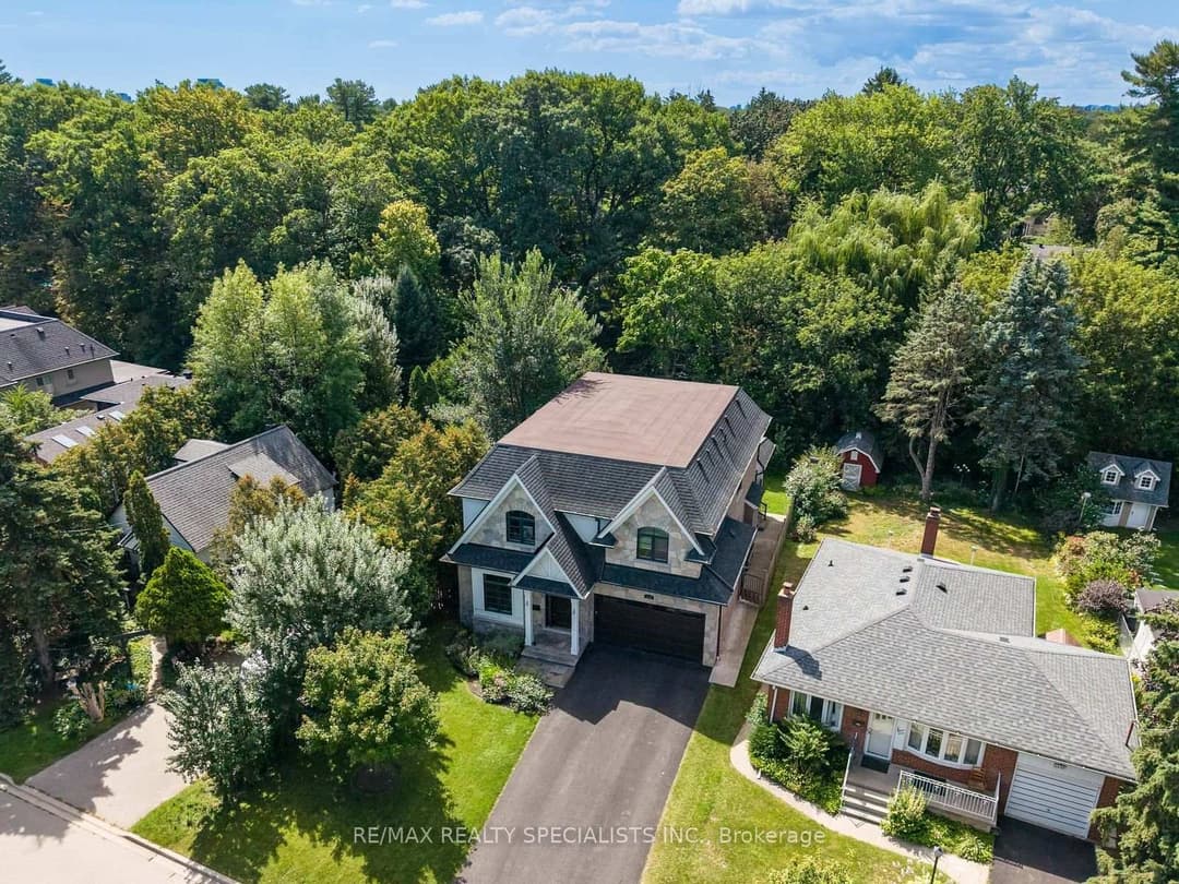 1534 Trotwood Avenue, Mississauga