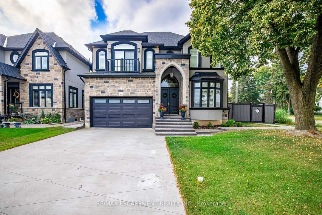 4 LOCKMAN Drive, Hamilton