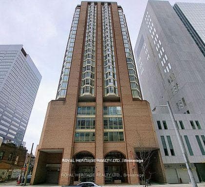 55 Centre Avenue Unit 2307, Downtown Toronto / Waterfront