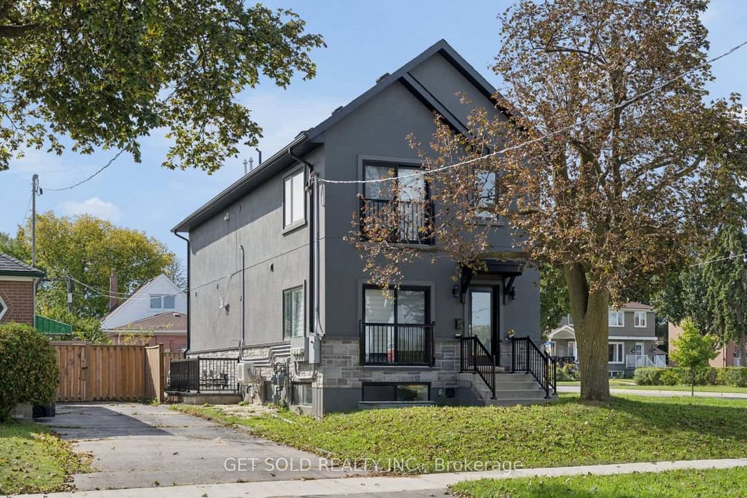 15 Burrard Road, Etobicoke (West Mall / Rexdale)