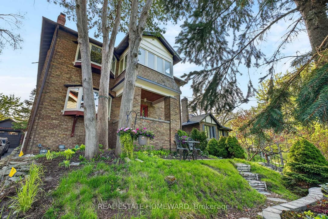 128 Glen Manor Drive, The Beaches / Upper Beaches