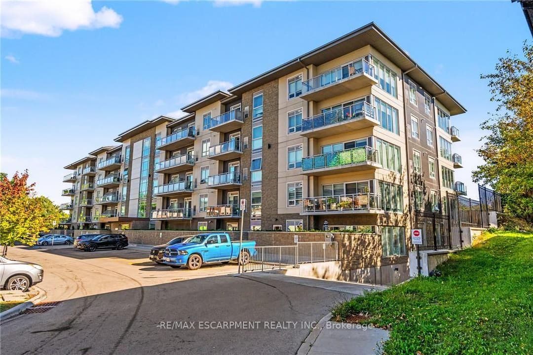 16 MARKLE Crescent Unit 413, Hamilton