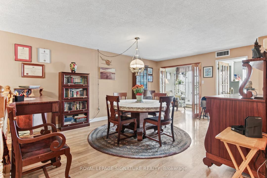 65 Scadding Avenue Unit 722, Regent Park / Cabbagetown / St. James Town