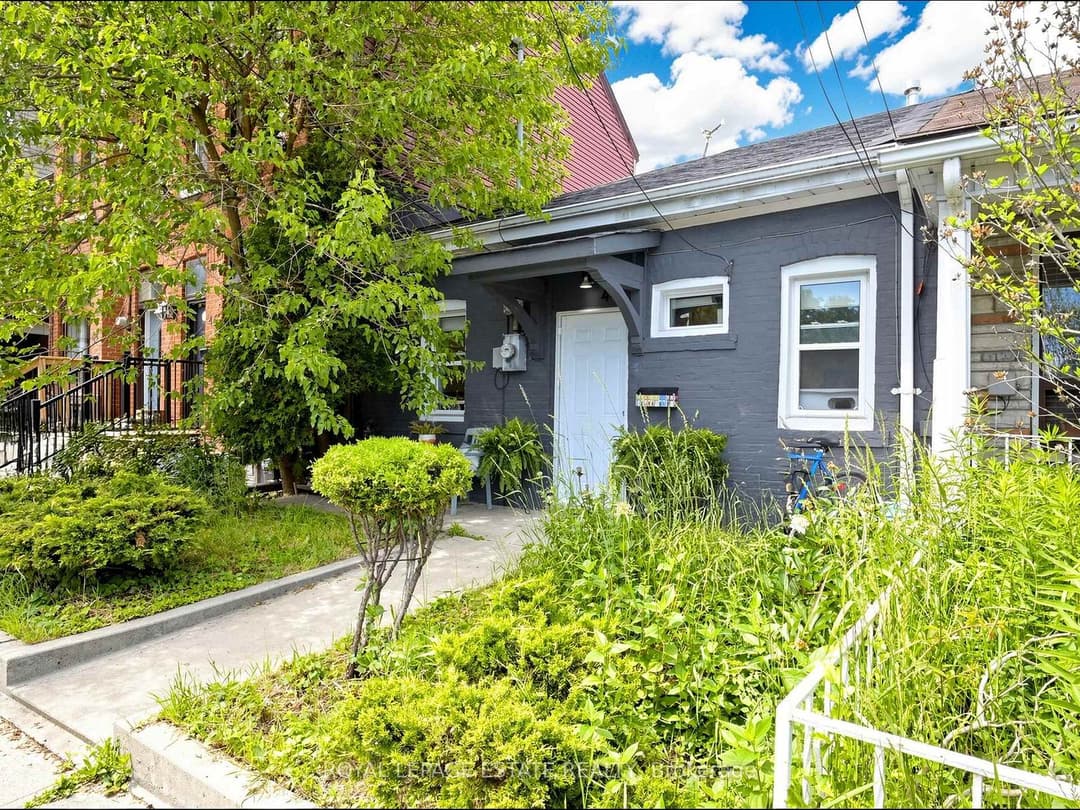 44 Mitchell Avenue, Downtown Toronto / Waterfront