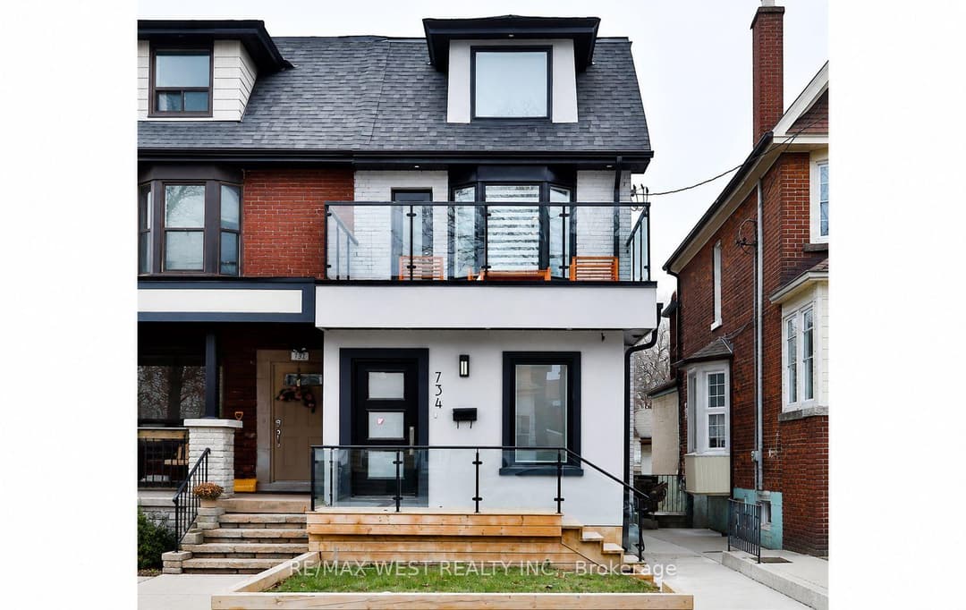734 Shaw Street, Downtown Toronto / Waterfront