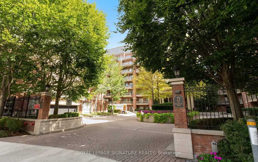 21 Burkebrook Place Unit 337, Bridle Path / York Mills / Hoggs Hollow