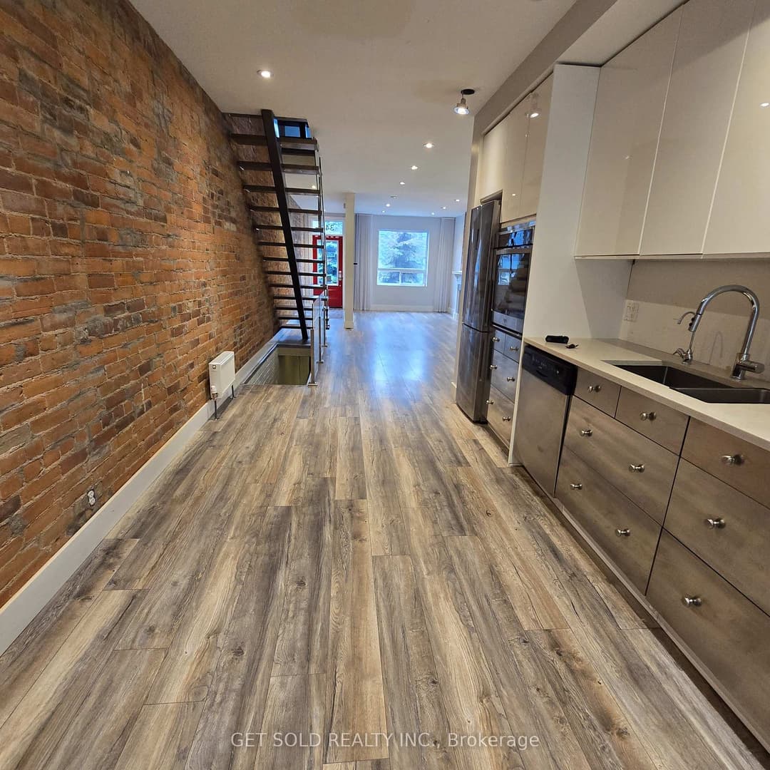 348 Dupont Street, Annex / Yorkville / Summerhill
