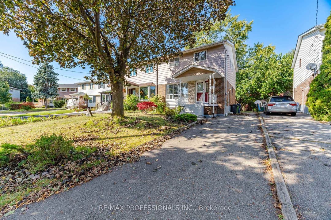 62 Edilou Drive, Liberty Village / Parkdale / South Parkdale