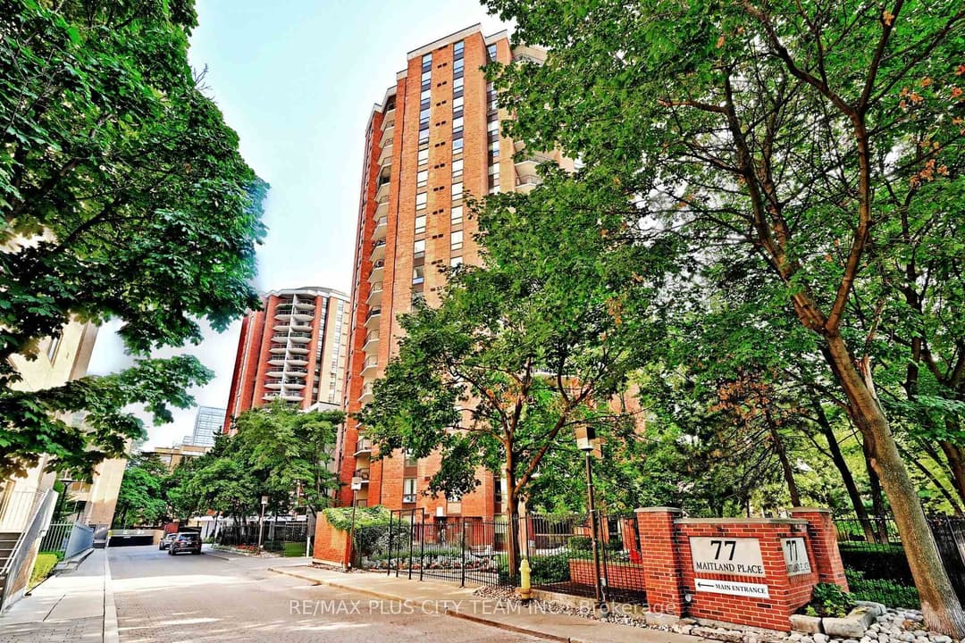 77 Maitland Place Unit 123, Regent Park / Cabbagetown / St. James Town