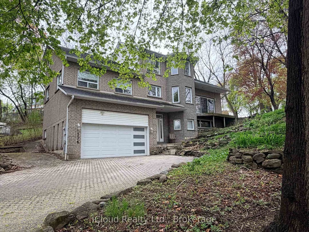 176 Wyndham Street, Mississauga