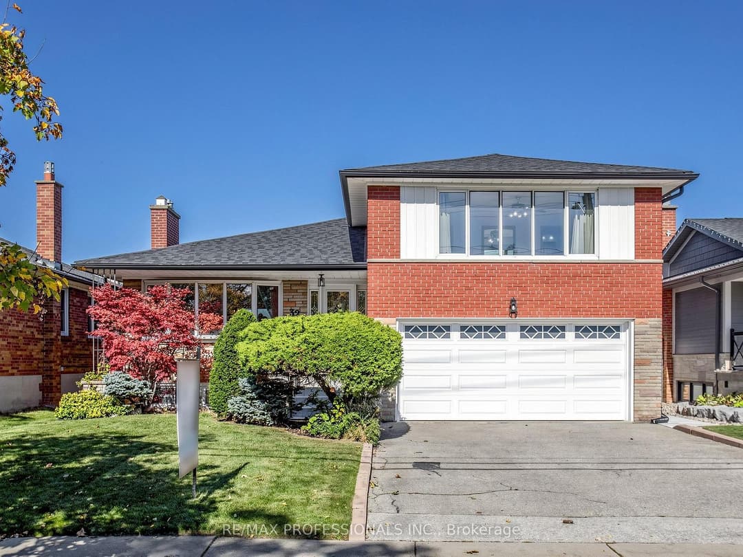 32 Summitcrest Drive, Etobicoke (Kingsview Village / Humber Heights)