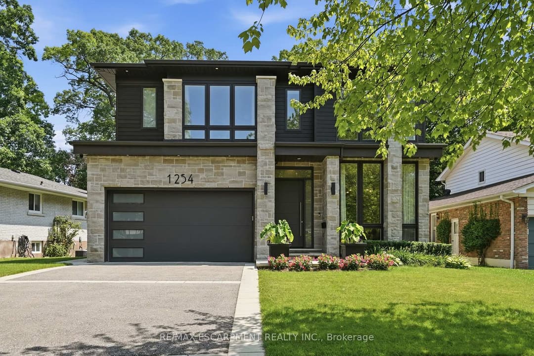 1254 Bramblewood Lane, Mississauga