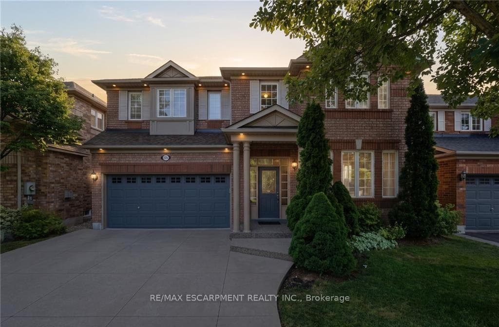 2241 GLAZEBROOK Circle, Oakville