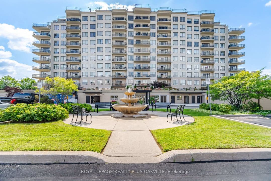 1998 Ironstone Drive Unit 601, Burlington