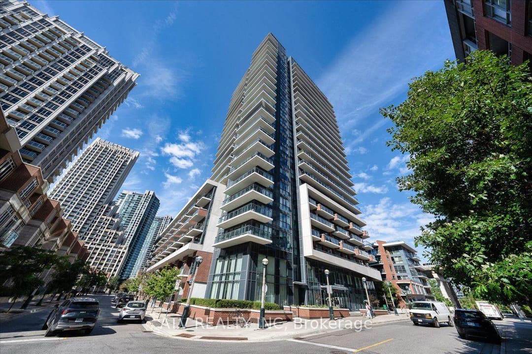 38 Iannuzzi Street Unit UPH03, Downtown Toronto / Waterfront