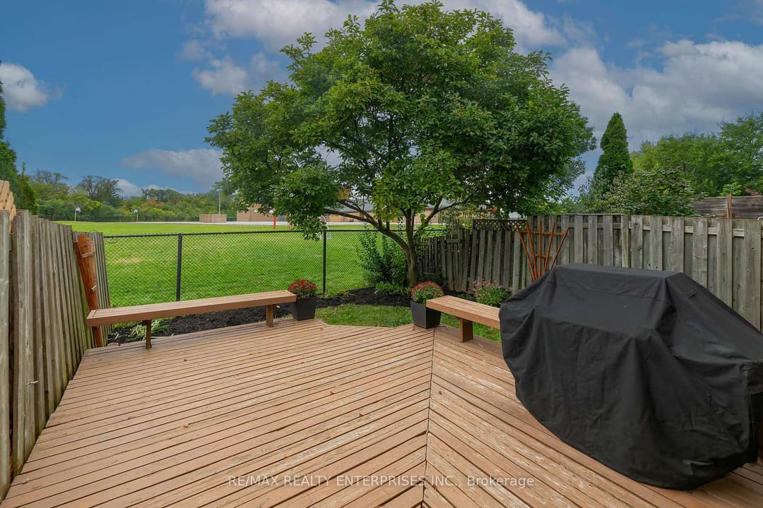 1066 Runnymead Crescent, Oakville