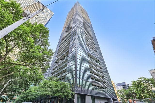 101 Charles Street Unit 408, Regent Park / Cabbagetown / St. James Town