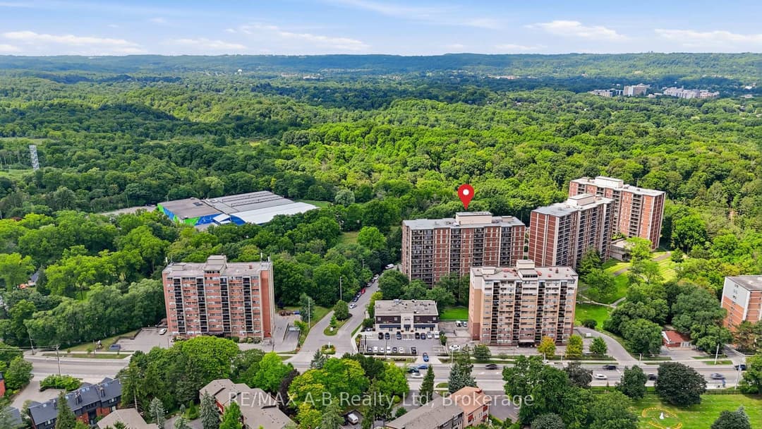 1964 Main Street Unit 805, Hamilton