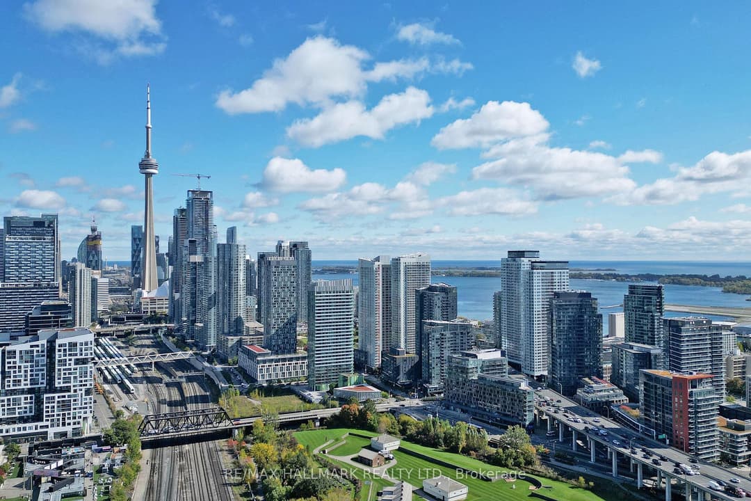 30 Ordnance Street Unit 1011, Downtown Toronto / Waterfront