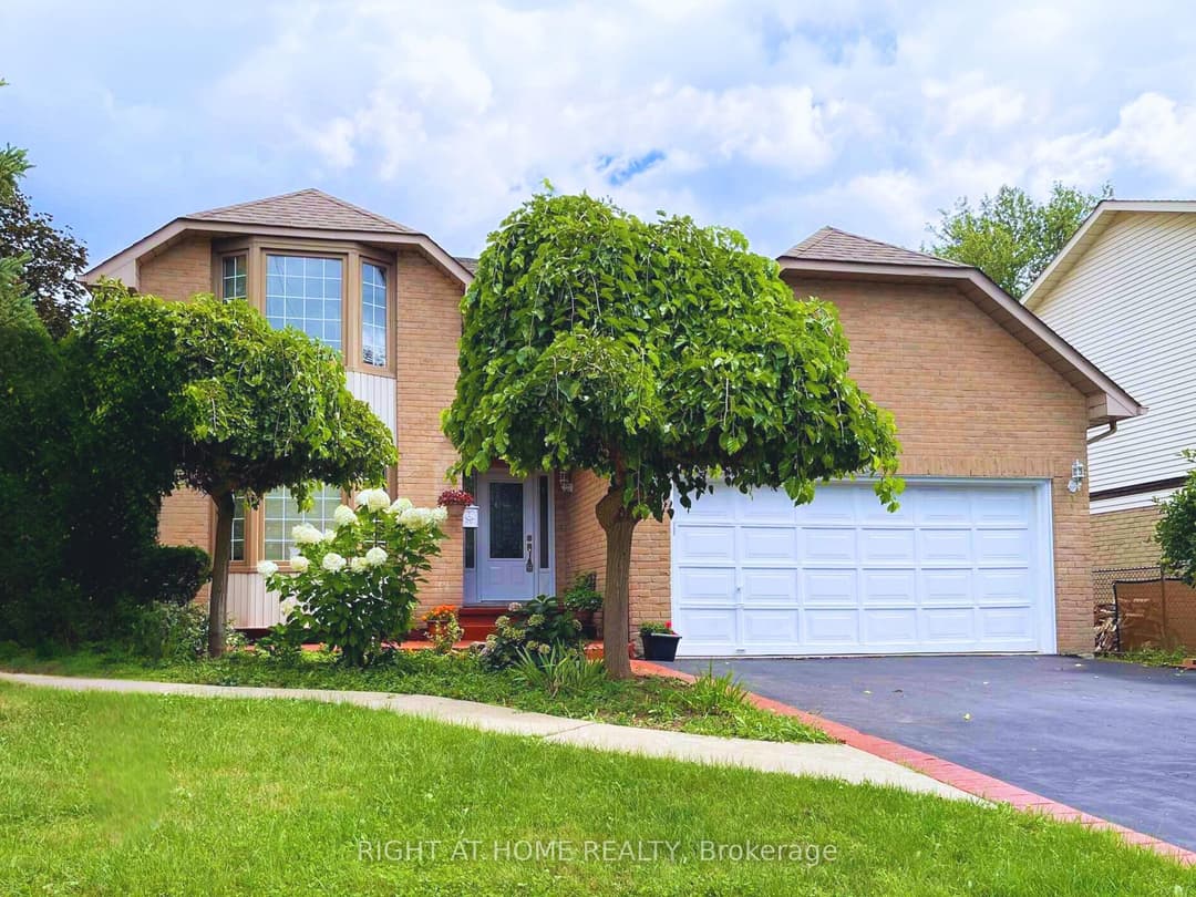 309 Amberly Boulevard, Hamilton