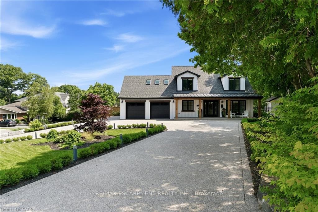 204 Fallingbrook Drive, Hamilton