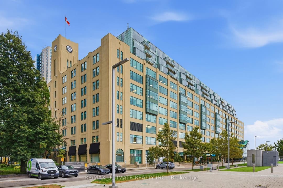 211 Queens Quay Unit 1105, Downtown Toronto / Waterfront