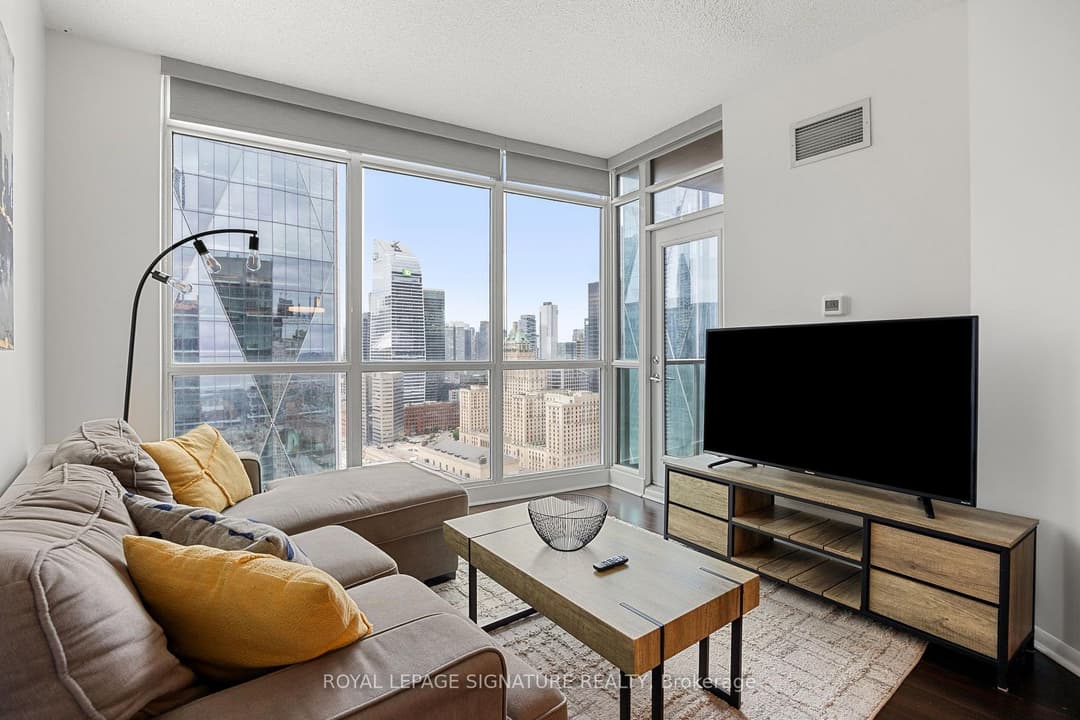 18 Yonge Street Unit 3602, Downtown Toronto / Waterfront