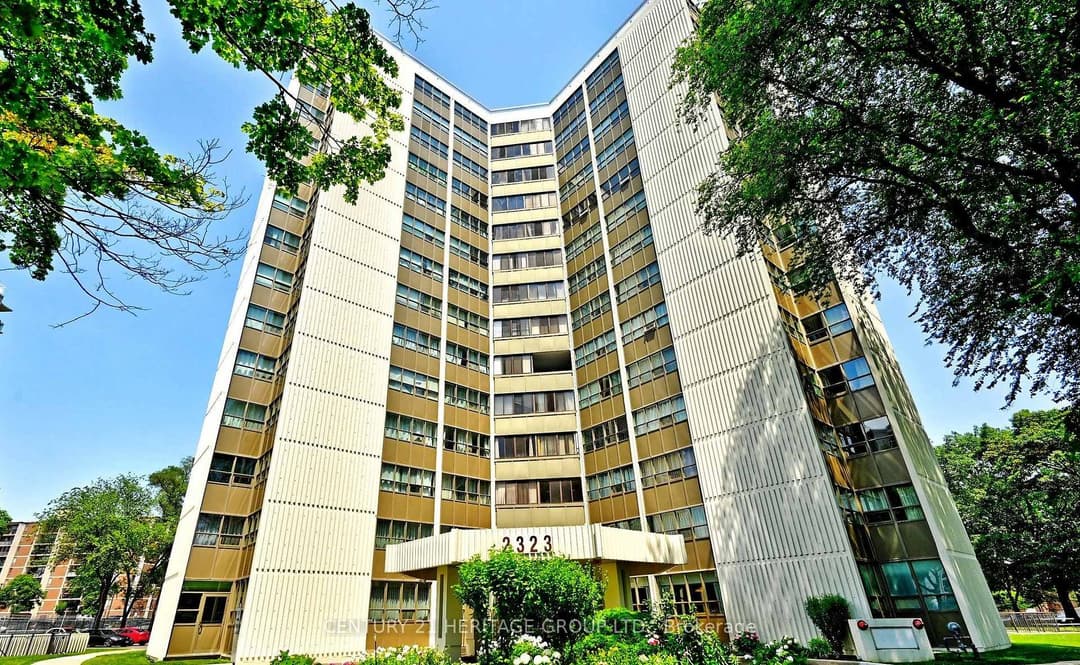 2323 Confederation Parkway Unit 1408, Mississauga