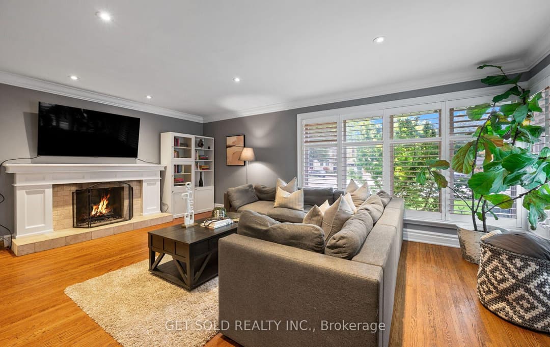 136 Prince George Drive, Etobicoke (Islington / Rexdale)