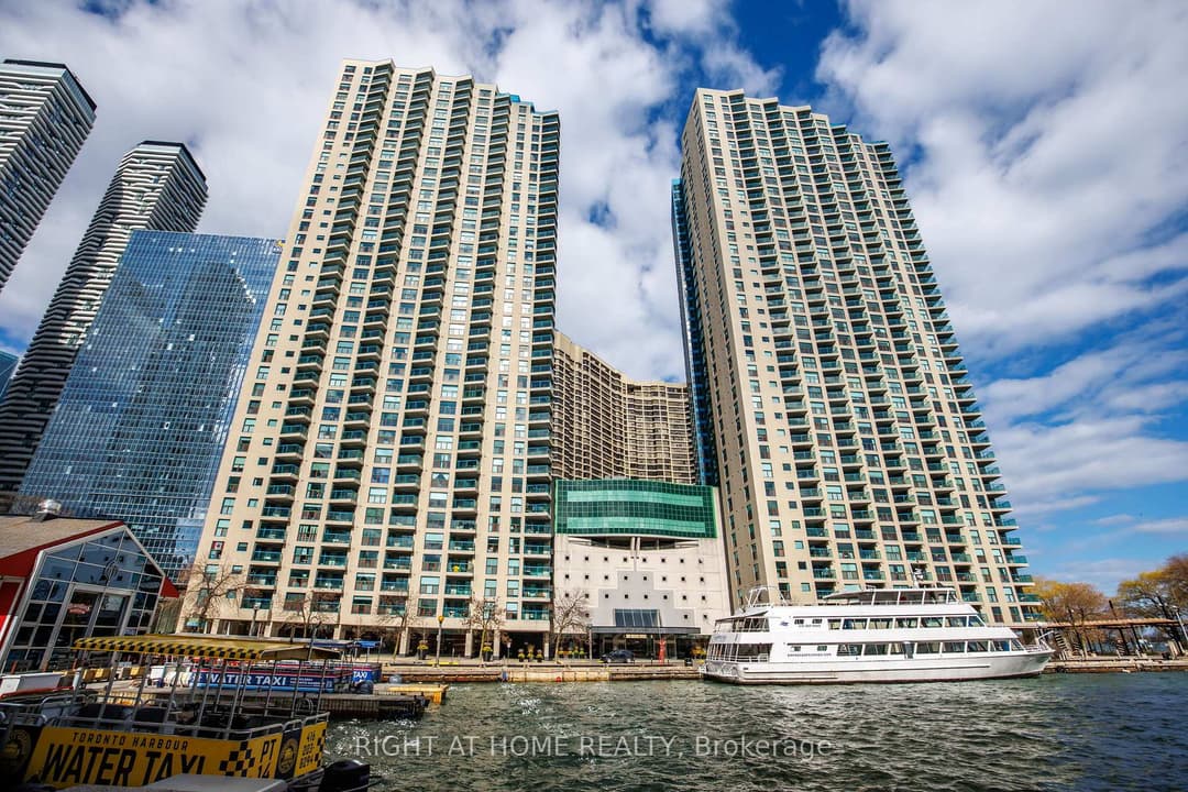 77 Harbour Square Unit 2306, Downtown Toronto / Waterfront