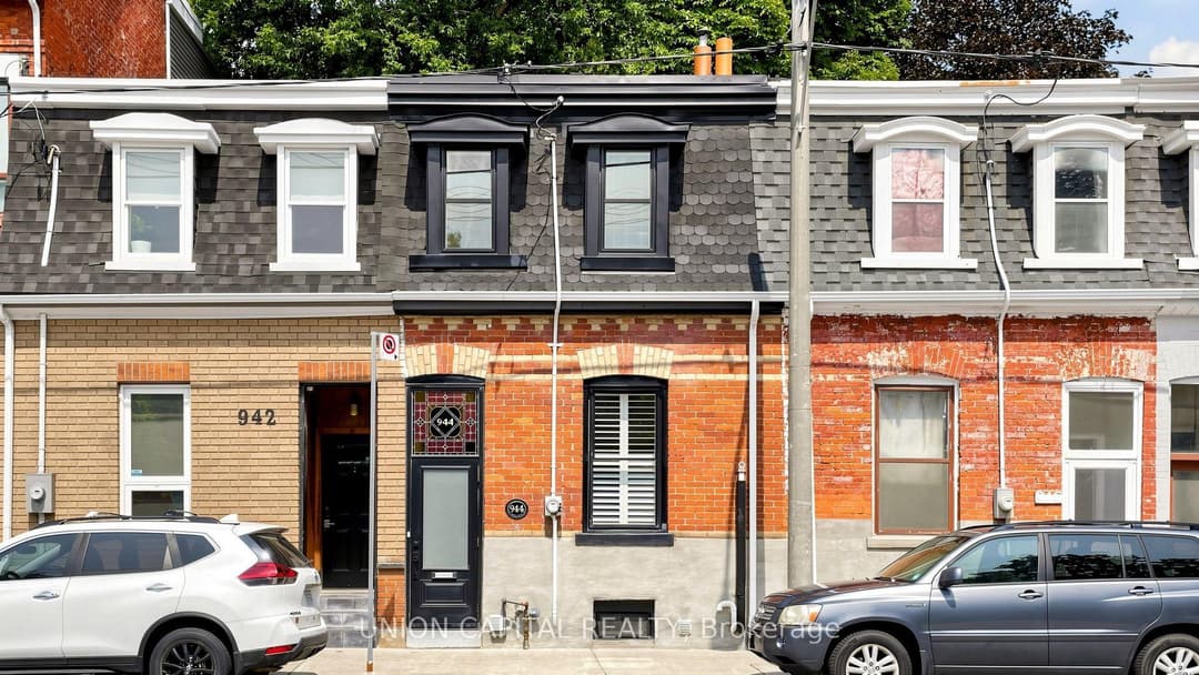 944 Dundas Street, Riverdale / Leslieville