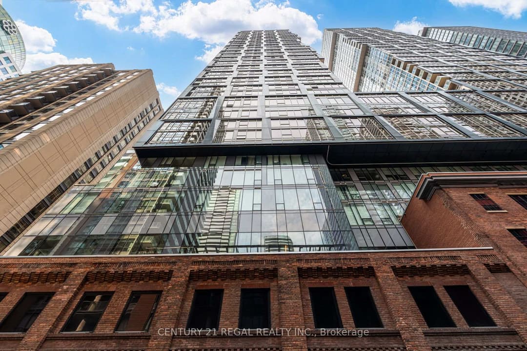 15 Mercer Street Unit 2204, Downtown Toronto / Waterfront