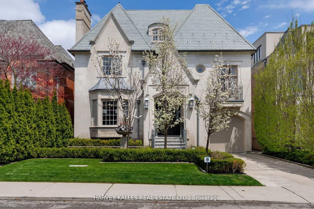 215 Dunvegan Road, Forest Hill / Deer Park