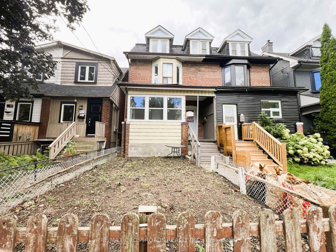82 Curzon Street, Riverdale / Leslieville