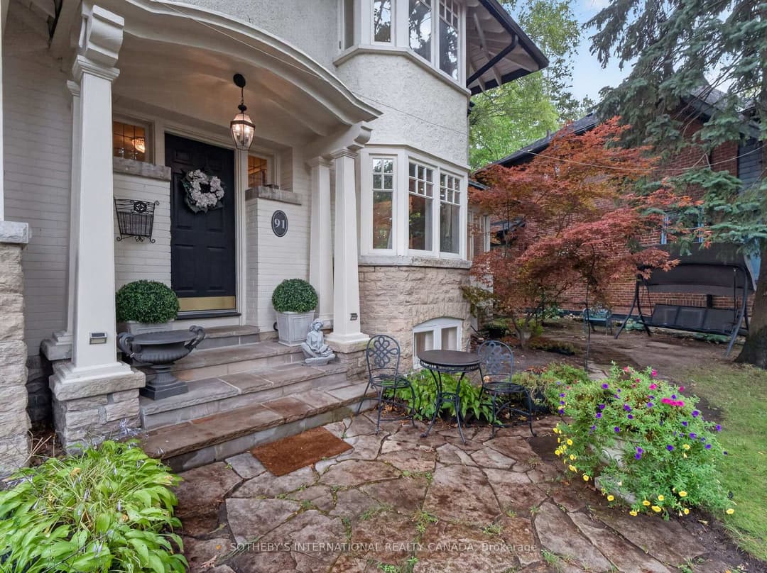 Virtual tour of 91 Braemore Gardens, Annex / Yorkville / Summerhill