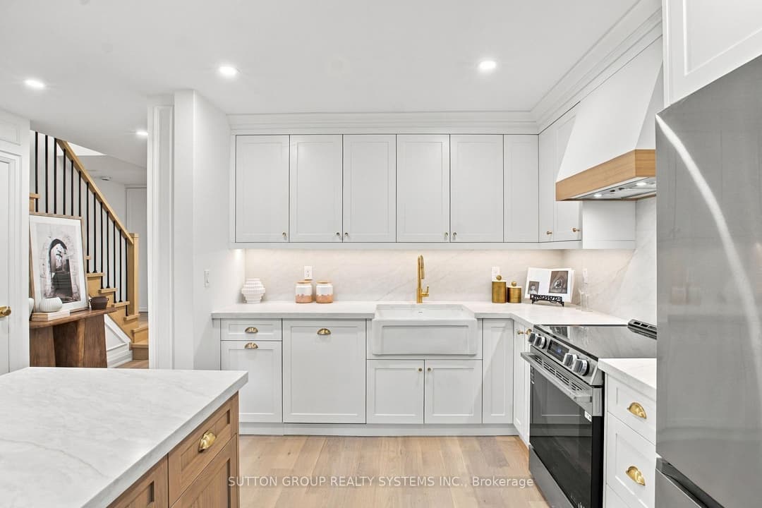 1951 Rathburn Road Unit 26, Mississauga