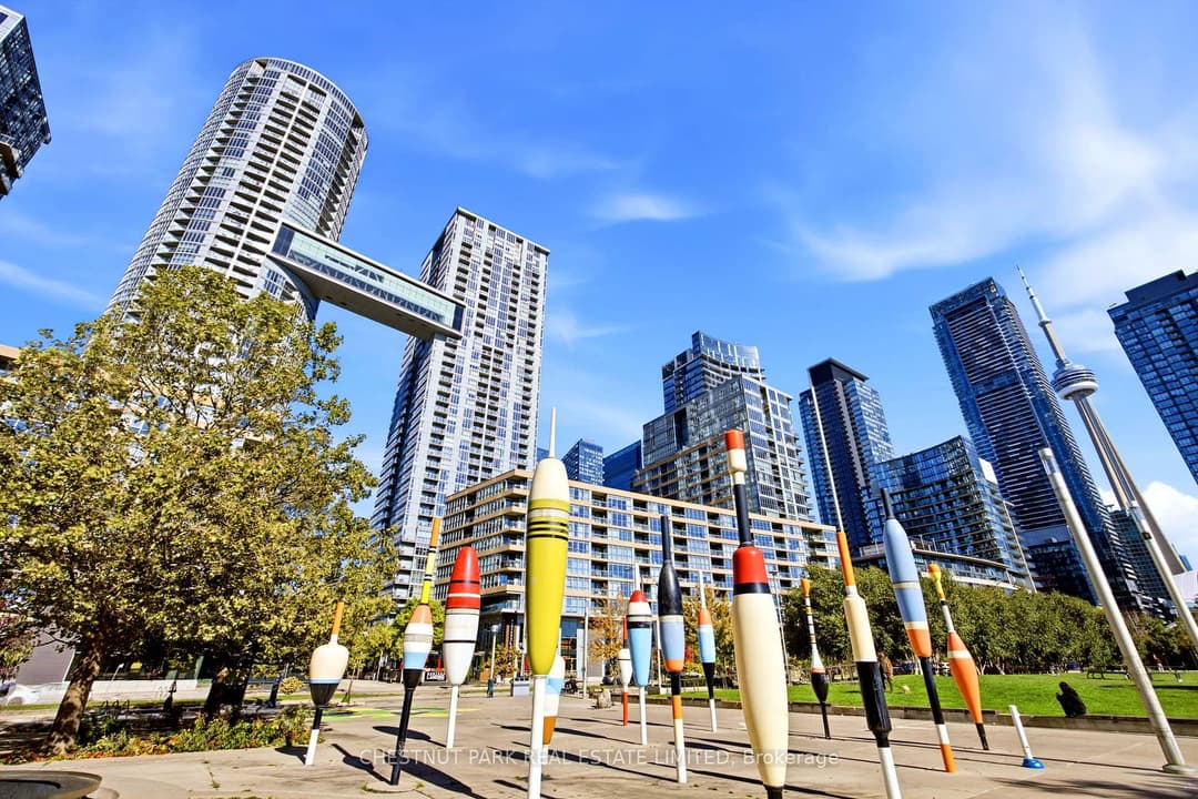 21 Iceboat Terrace Unit 727, Downtown Toronto / Waterfront