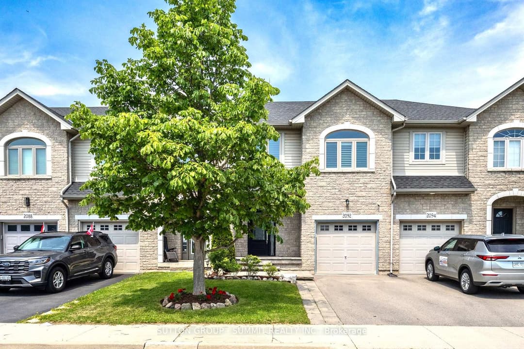 2092 ENGLISH Crescent, Burlington