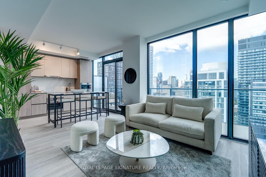 47 Mutual Street Unit 3205, Regent Park / Cabbagetown / St. James Town