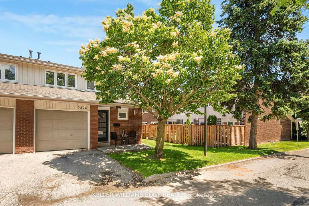 5275 Banting Court, Burlington