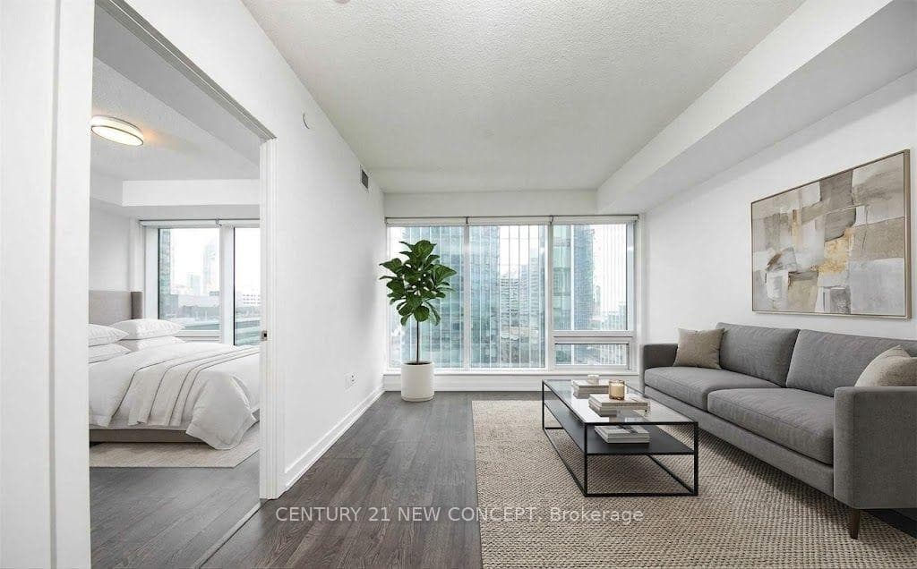 10 York Street Unit 1404, Downtown Toronto / Waterfront