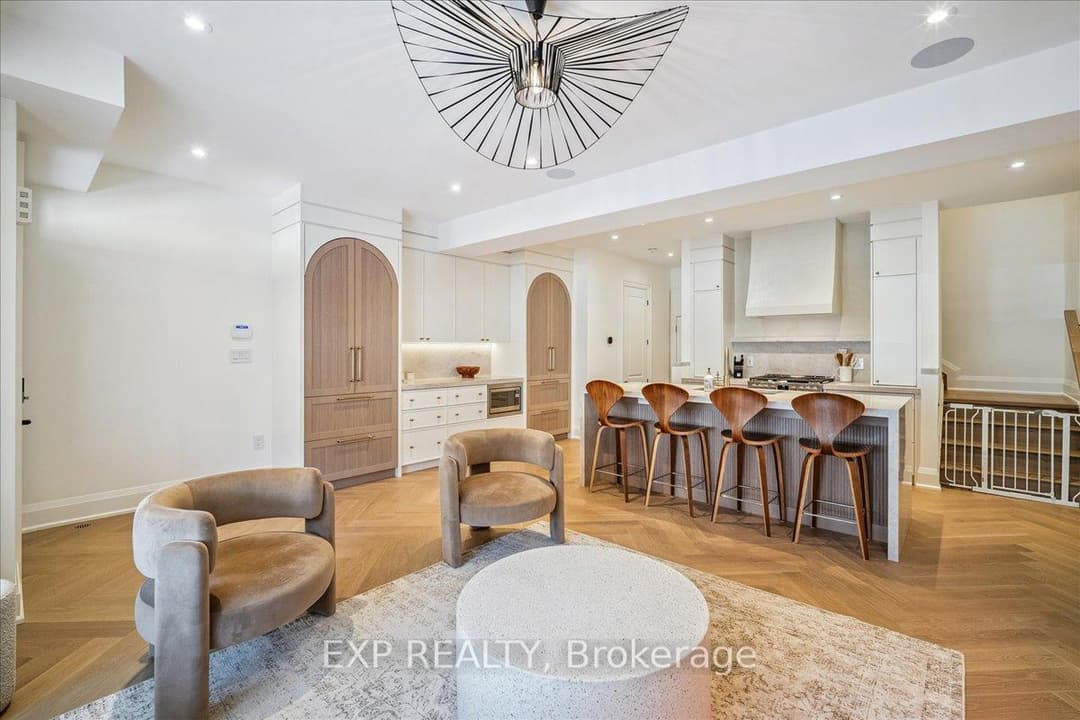 3266 Sixth Line, Oakville