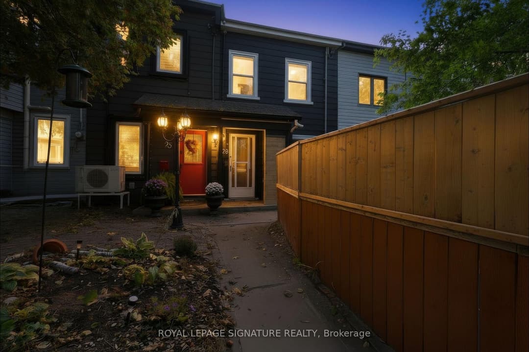 23 Myrtle Avenue, Riverdale / Leslieville