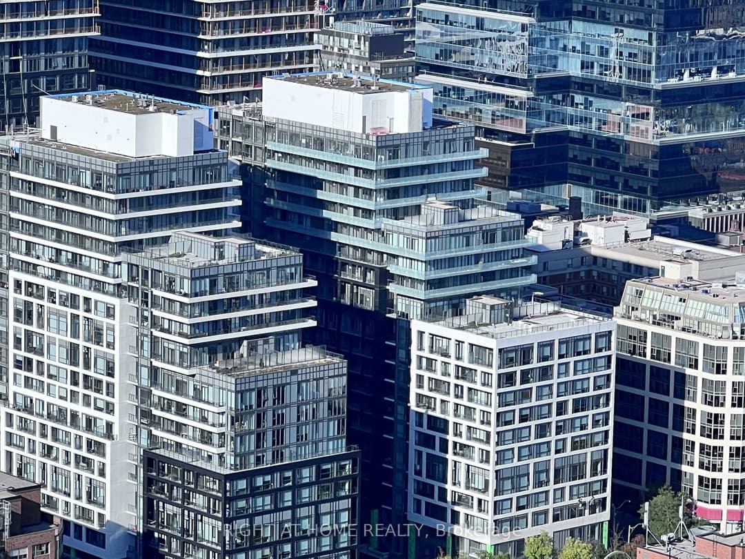 60 Princess Street Unit 1721, Regent Park / Cabbagetown / St. James Town