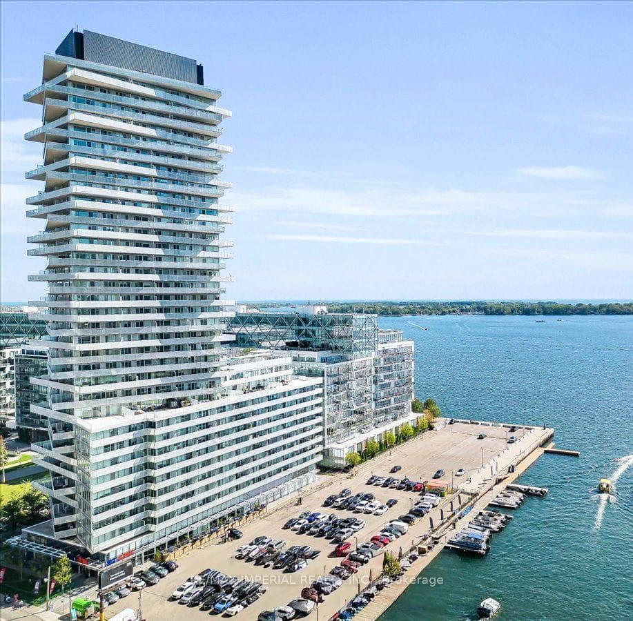 15 Queens Quay Unit 205, Regent Park / Cabbagetown / St. James Town