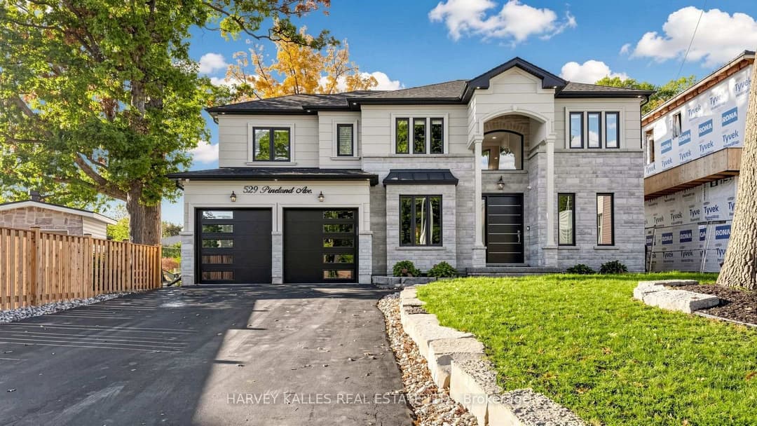 529 Pineland Avenue, Oakville