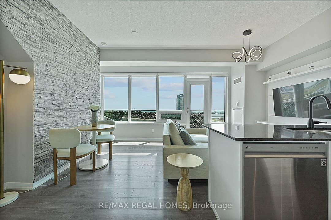 55 East Liberty Street Unit 909, Downtown Toronto / Waterfront